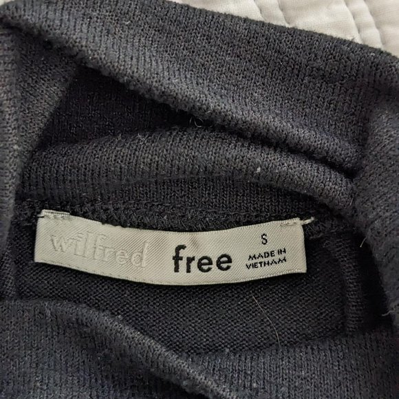 Classic elegance: flowy Artizia turtleneck - Picture 4 of 6